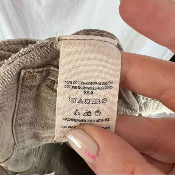 Free People Beige Colored Frayed Hem Denim Shorts, size 6 - Picture 4 of 9